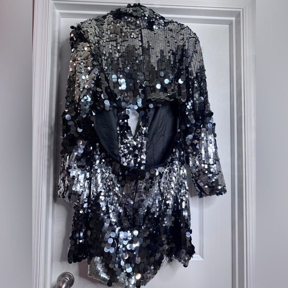 🆕 Nasty Gal Large Sequin Dress or Blazer with Back Cut Out in Great Condition - Picture 7 of 7